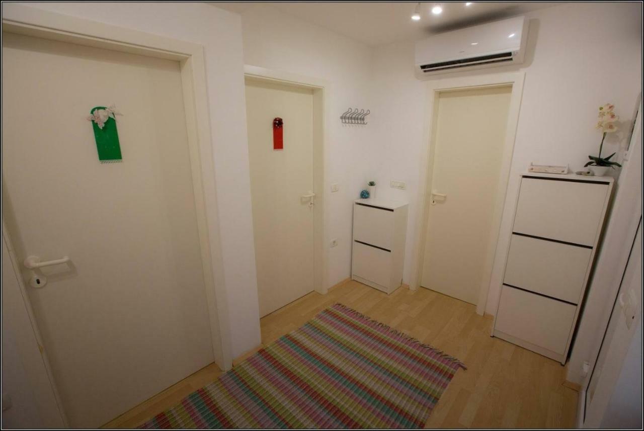 Ferienwohnung Apartma Aja Koper Exterior foto